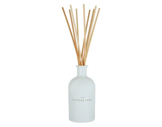 THE OLPHACTORY Raumduft White Insignia Philippa 1990 250 ml in  präsentiert im Onlineshop von KAQTU Design AG. Duftöl ist von THE OLPHACTORY