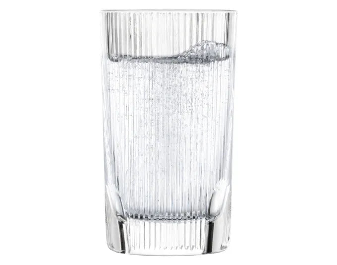 Elegante Allroundbecher von SCHOTT ZWIESEL, 4er-Set, ideal für vielseitige Getränke, hochwertiges Glasdesign von ZWIESEL GLAS.
