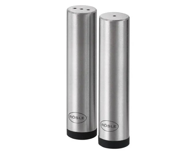 Praktisches Salz- und Pfeffer-Set von RÖSLE, ideal für unterwegs. Hochwertig, kompakt und stilvoll für den flexiblen Einsatz.