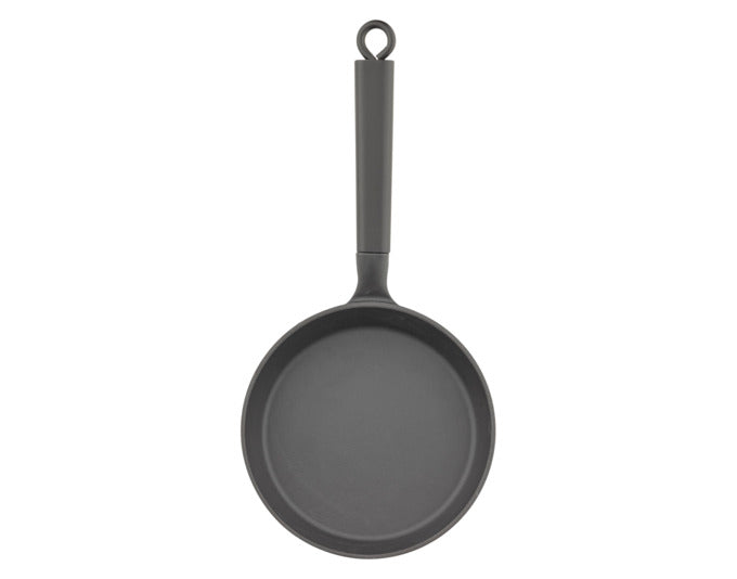 Die SPRING Bratpfanne Escale (20 cm) überzeugt mit hochwertiger Verarbeitung und idealer Wärmeverteilung für perfektes Braten.