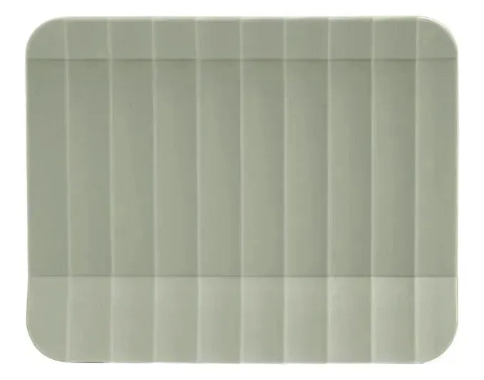 Eleganter Serviettenhalter Paestum von BLIM PLUS in arca grün, 15x4.5x12 cm, ideal für stilvolle Tischdekoration.