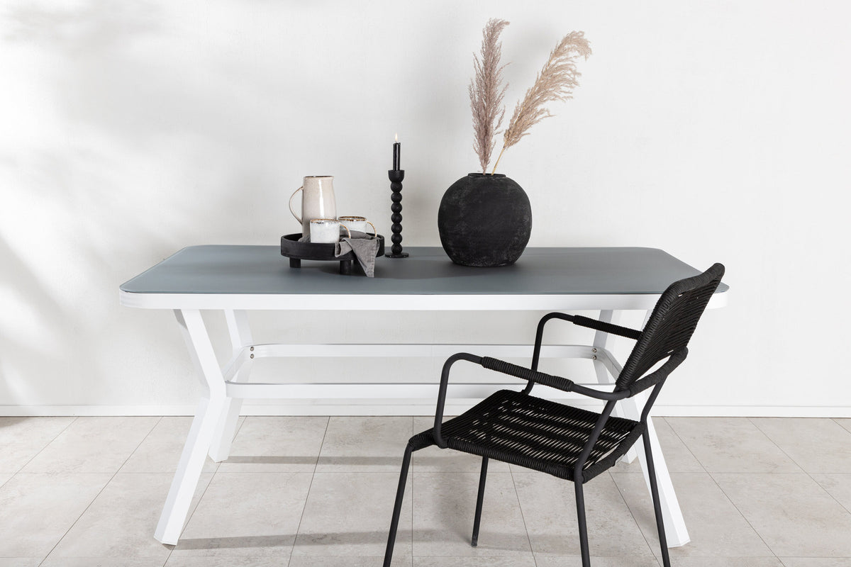 Virya Gartentisch in Grau präsentiert im Onlineshop von KAQTU Design AG. Gartentisch ist von Venture Home