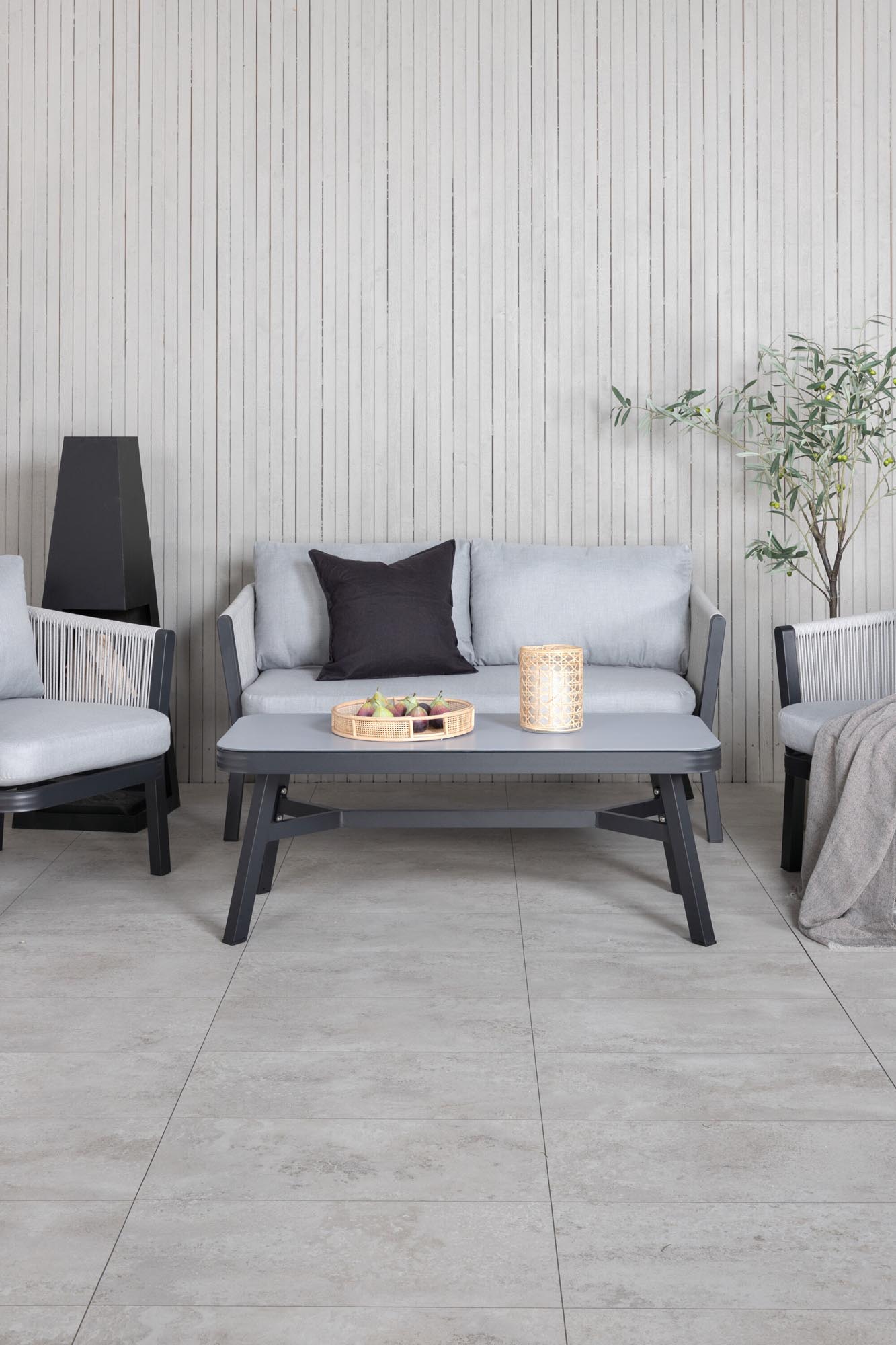 Virya Sofa Outdoorset 120cm in Grau präsentiert im Onlineshop von KAQTU Design AG. Loungeset ist von Venture Home