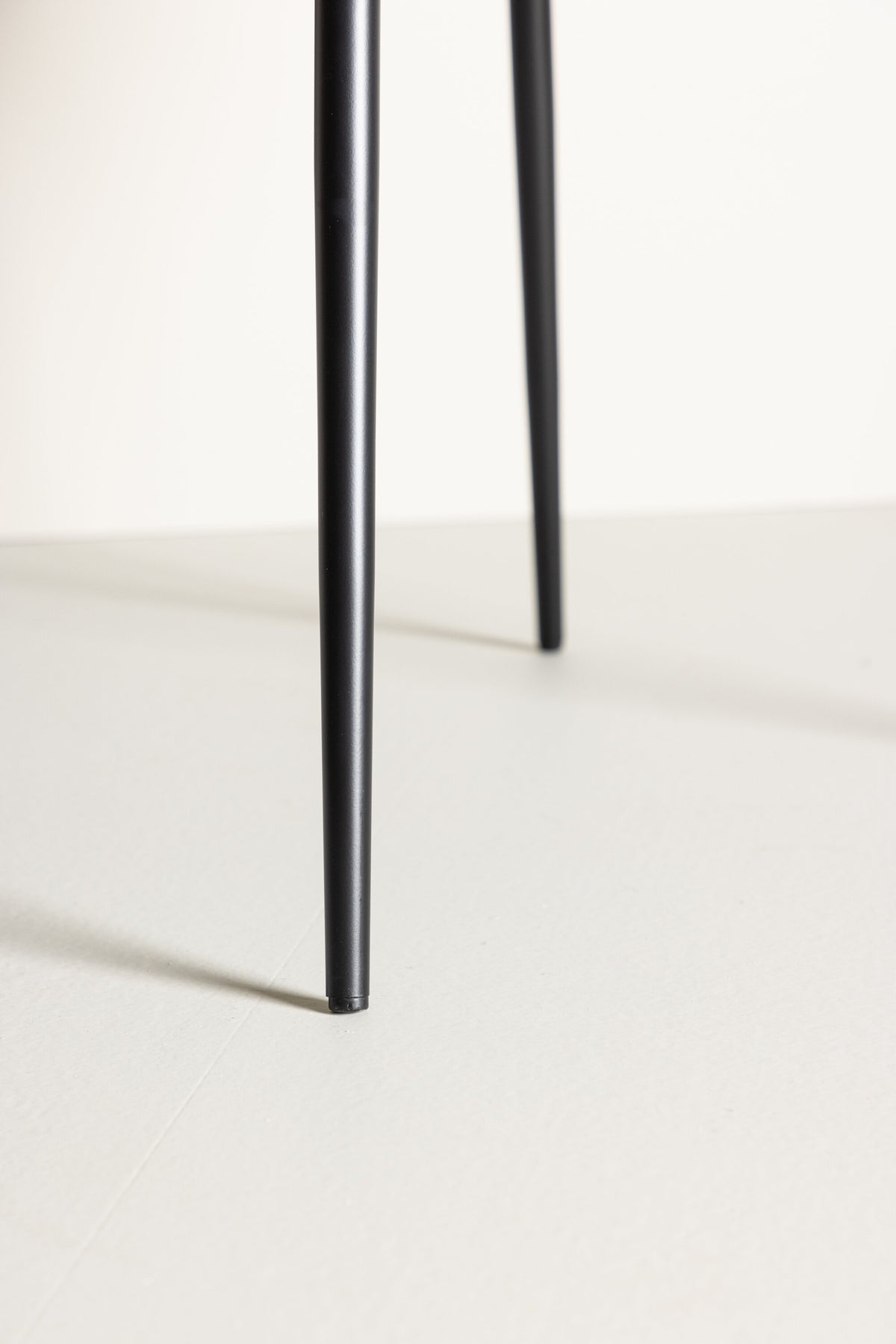 Limhamn Stuhl in Gelb präsentiert im Onlineshop von KAQTU Design AG. Schalenstuhl mit Armlehne ist von Furniture Fashion
