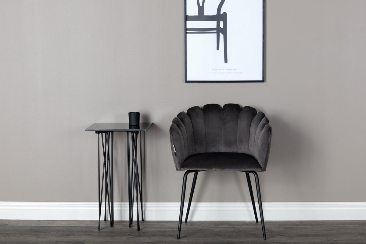 Limhamn Stuhl in Grau präsentiert im Onlineshop von KAQTU Design AG. Schalenstuhl mit Armlehne ist von Furniture Fashion
