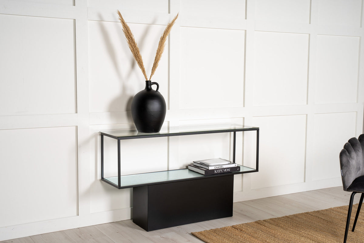 Maglehem Beistelltisch in Schwarz präsentiert im Onlineshop von KAQTU Design AG. Beistelltisch ist von Furniture Fashion