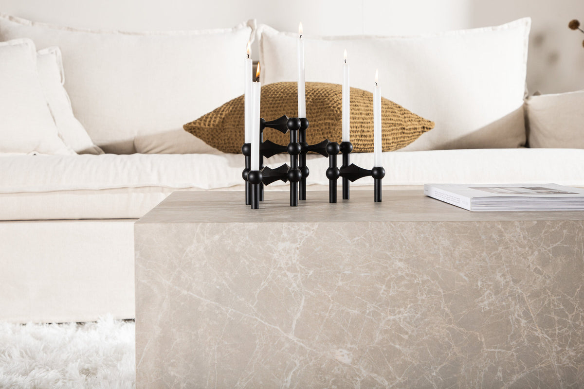 York Coffee Tisch Low in Beige präsentiert im Onlineshop von KAQTU Design AG. Beistelltisch ist von Venture Home