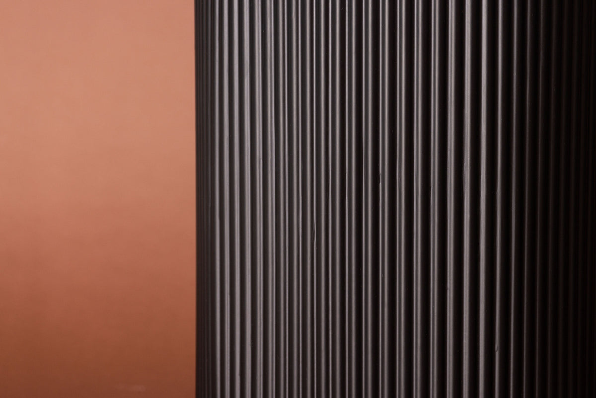 Lenox Beistelltisch in Schwarz präsentiert im Onlineshop von KAQTU Design AG. Beistelltisch ist von Venture Home