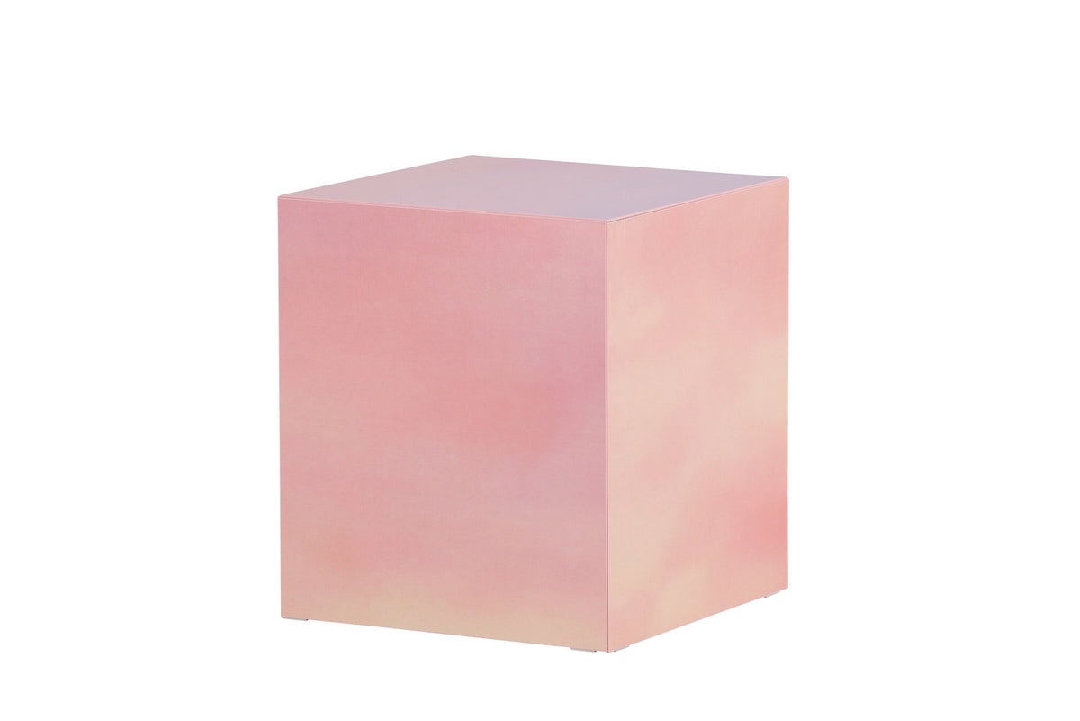 York Couchtisch in Pink präsentiert im Onlineshop von KAQTU Design AG. Couchtisch ist von Venture Home