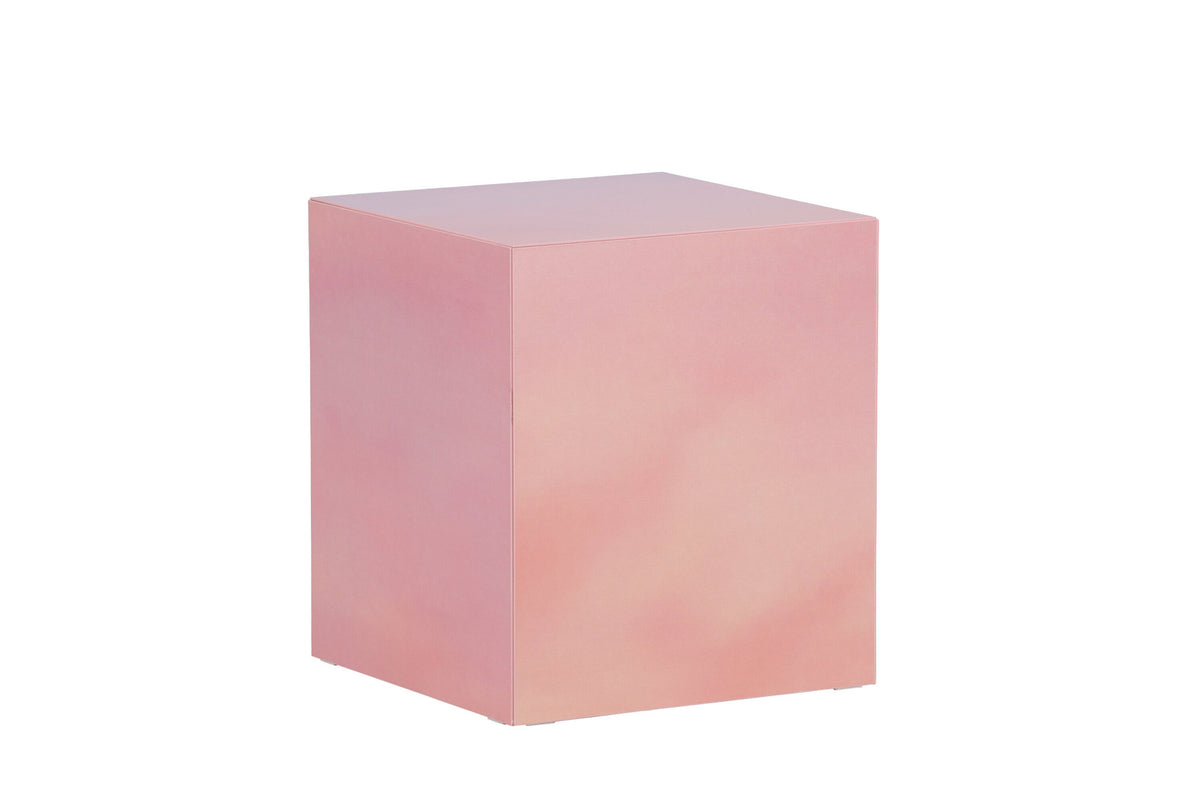 York Couchtisch in Pink präsentiert im Onlineshop von KAQTU Design AG. Couchtisch ist von Venture Home