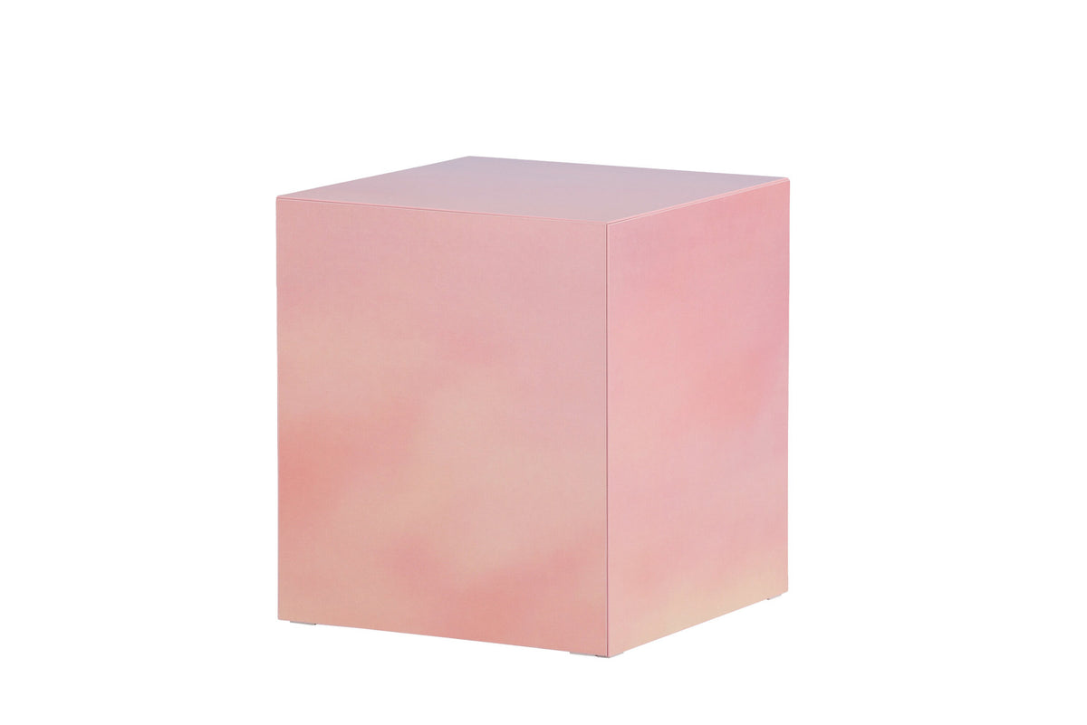 York Couchtisch in Pink präsentiert im Onlineshop von KAQTU Design AG. Couchtisch ist von Venture Home