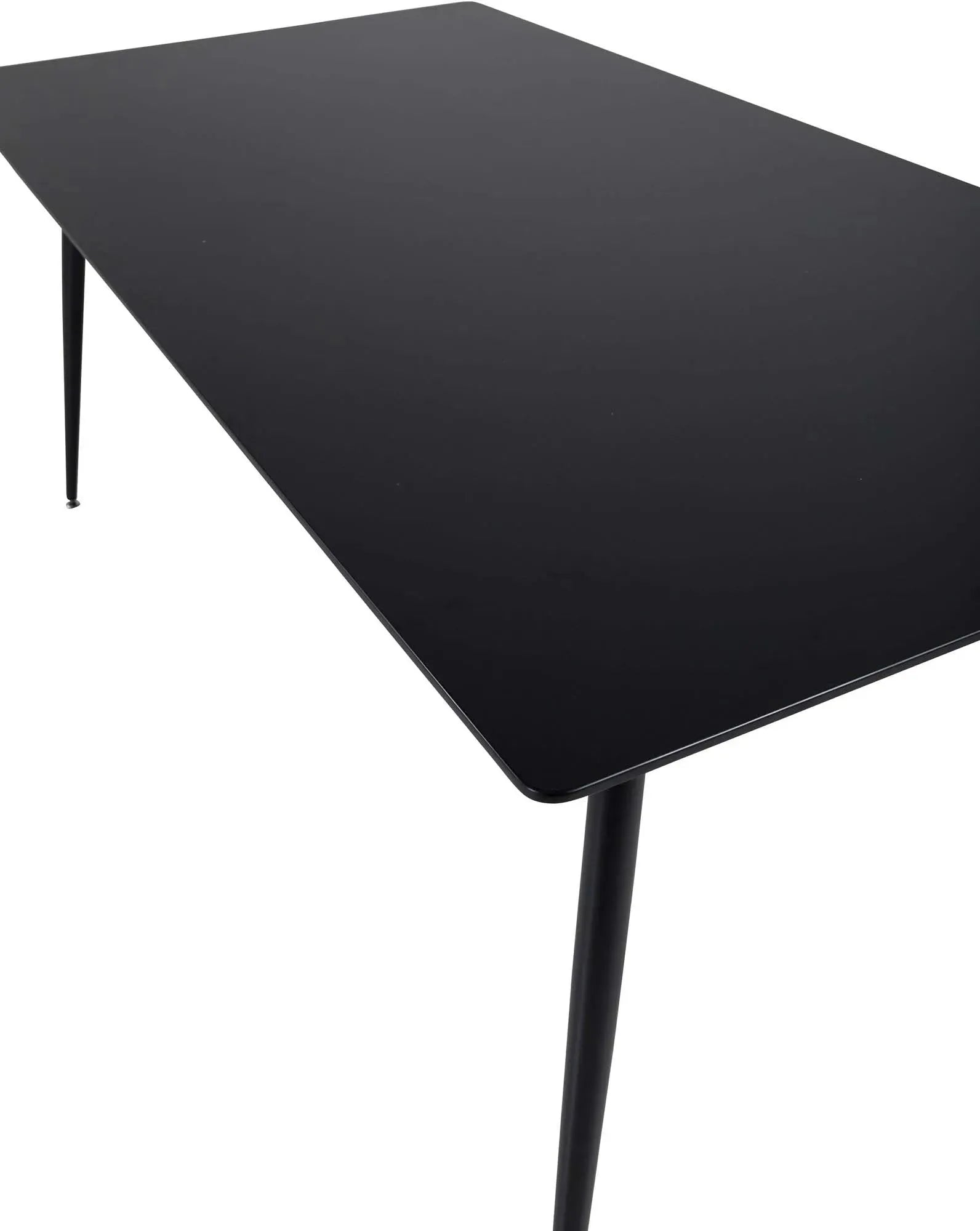 Eleganter Silar Tisch von Venture Home in klassischem Schwarz.