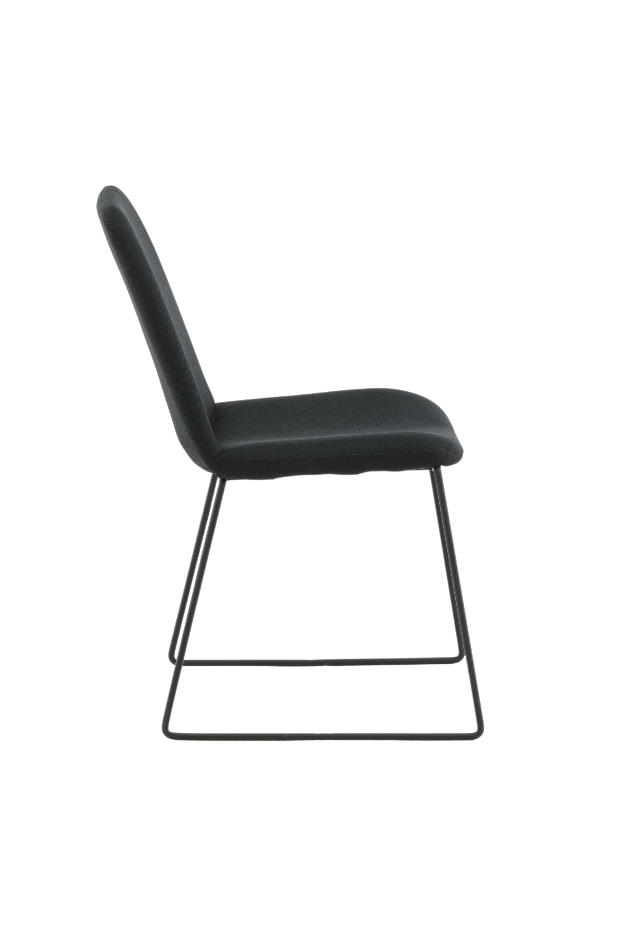 Muce Stuhl in Schwarz präsentiert im Onlineshop von KAQTU Design AG. Stuhl ist von Venture Home