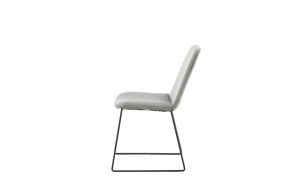 Muce Stuhl in Grau präsentiert im Onlineshop von KAQTU Design AG. Stuhl ist von Venture Home