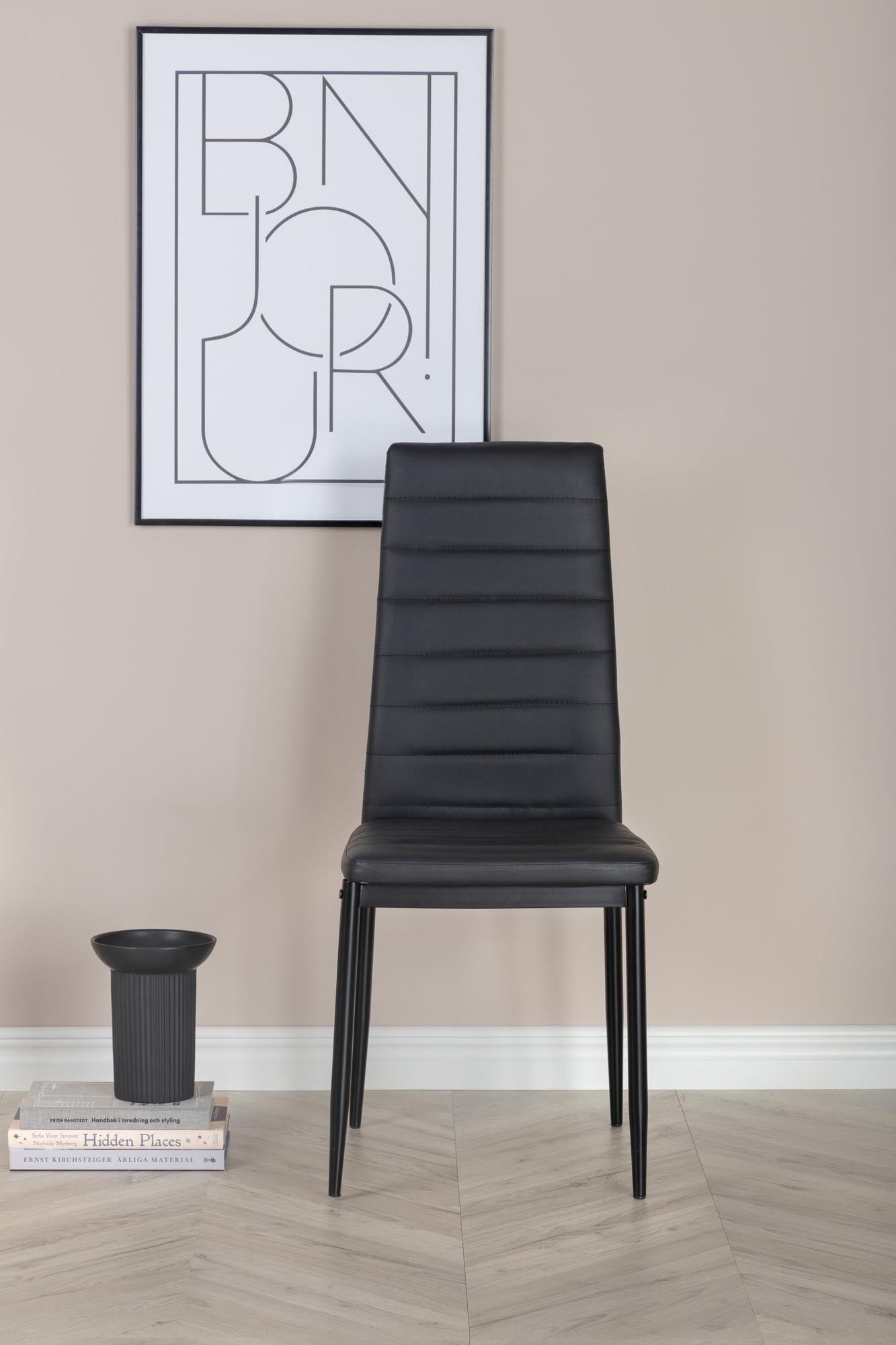 Slim Esszimmerstuhl in Schwarz präsentiert im Onlineshop von KAQTU Design AG. Stuhl ist von Venture Home