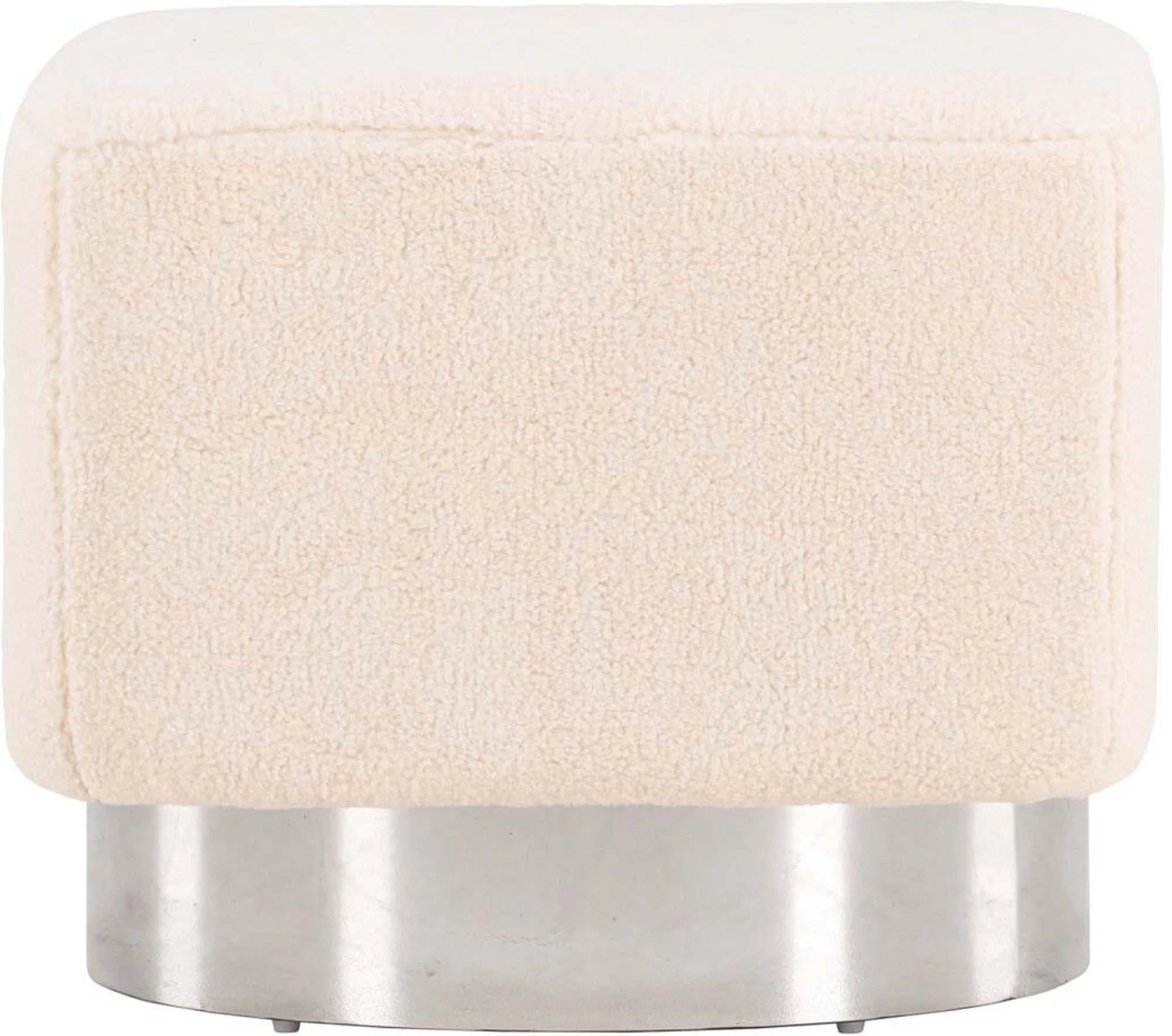 Moderner Newton Hocker von Venture Home in kuscheligem Teddy-Bezug.