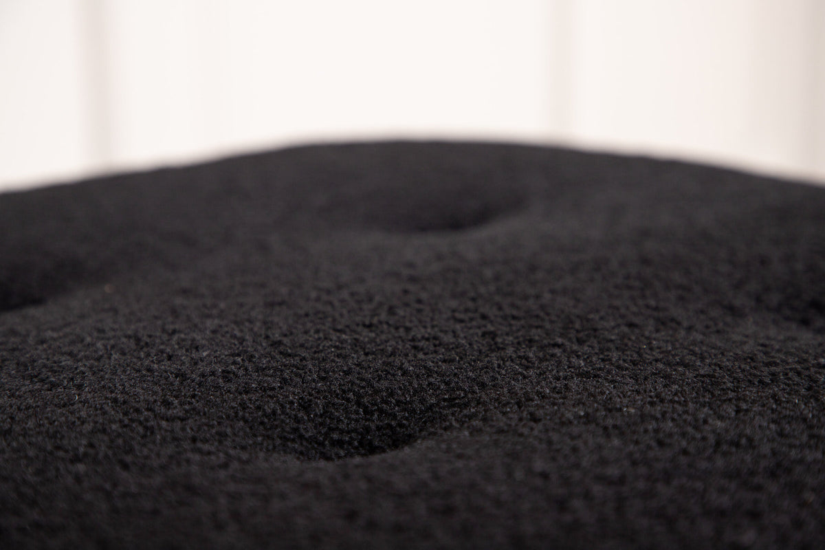Salina Ottomane / Pouf in Schwarz präsentiert im Onlineshop von KAQTU Design AG. Pouf ist von Venture Home