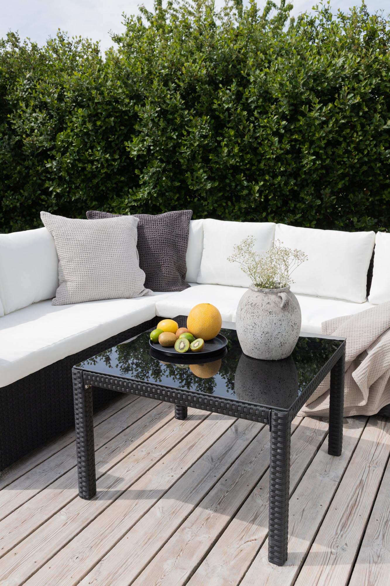 Kuba Ecksofa Outdoorset 70cm in Schwarz / Weiss präsentiert im Onlineshop von KAQTU Design AG. Loungeset ist von Venture Home