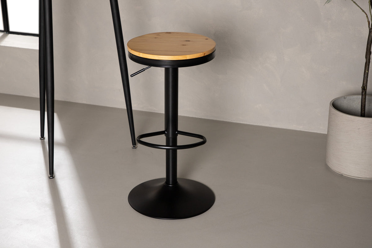 Conway Barstuhl in Schwarz präsentiert im Onlineshop von KAQTU Design AG. Barhocker ist von Venture Home