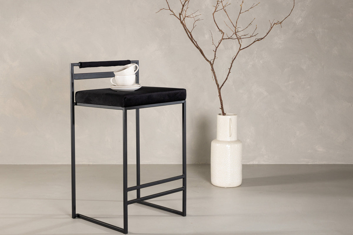 Opelika Barstuhl in Schwarz präsentiert im Onlineshop von KAQTU Design AG. Barstuhl ist von Venture Home
