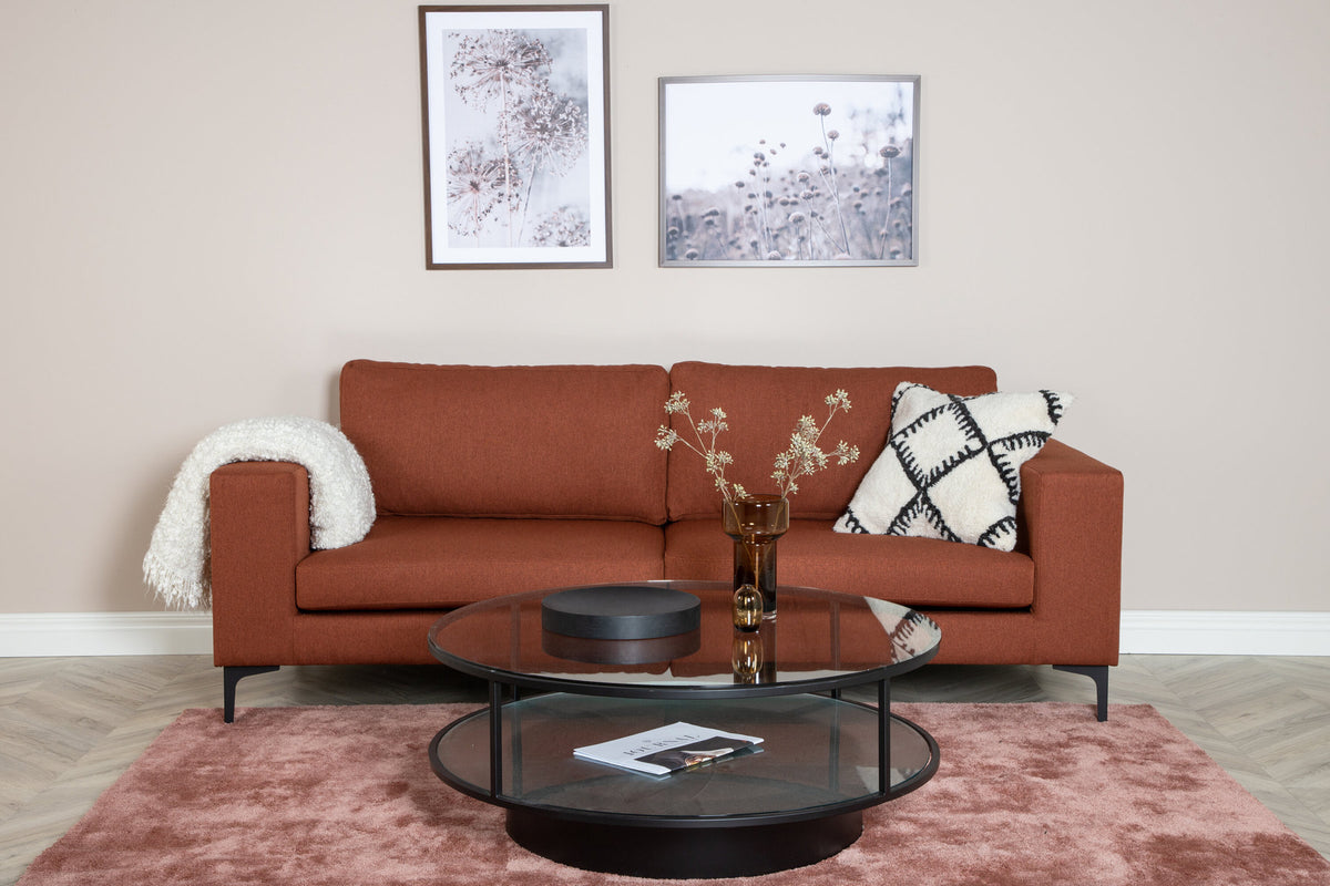 Bolero Sofa in Rot präsentiert im Onlineshop von KAQTU Design AG. 3er Sofa ist von Venture Home