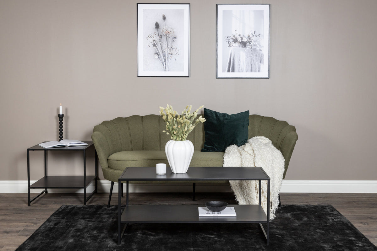 Calais Sofa in Grün präsentiert im Onlineshop von KAQTU Design AG. 3er Sofa ist von Venture Home