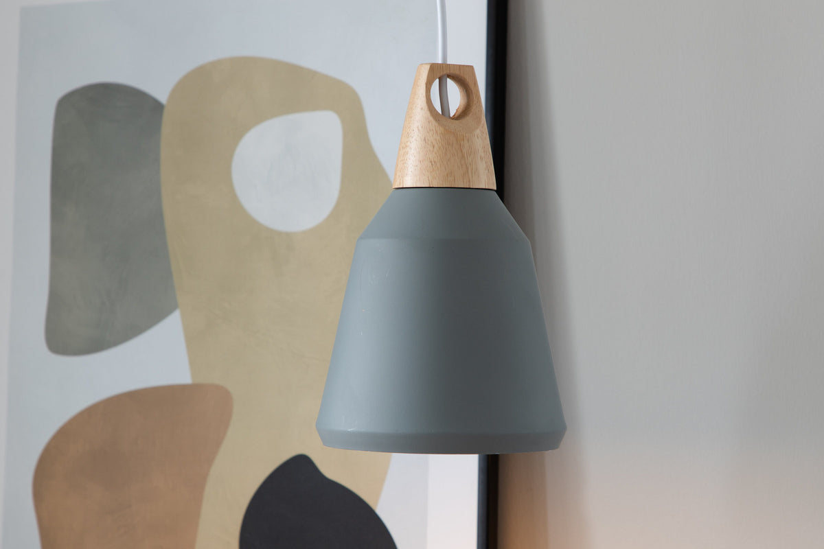 Nao Pendelleuchte in Dunkelgrau präsentiert im Onlineshop von KAQTU Design AG. Pendelleuchte ist von Venture Home