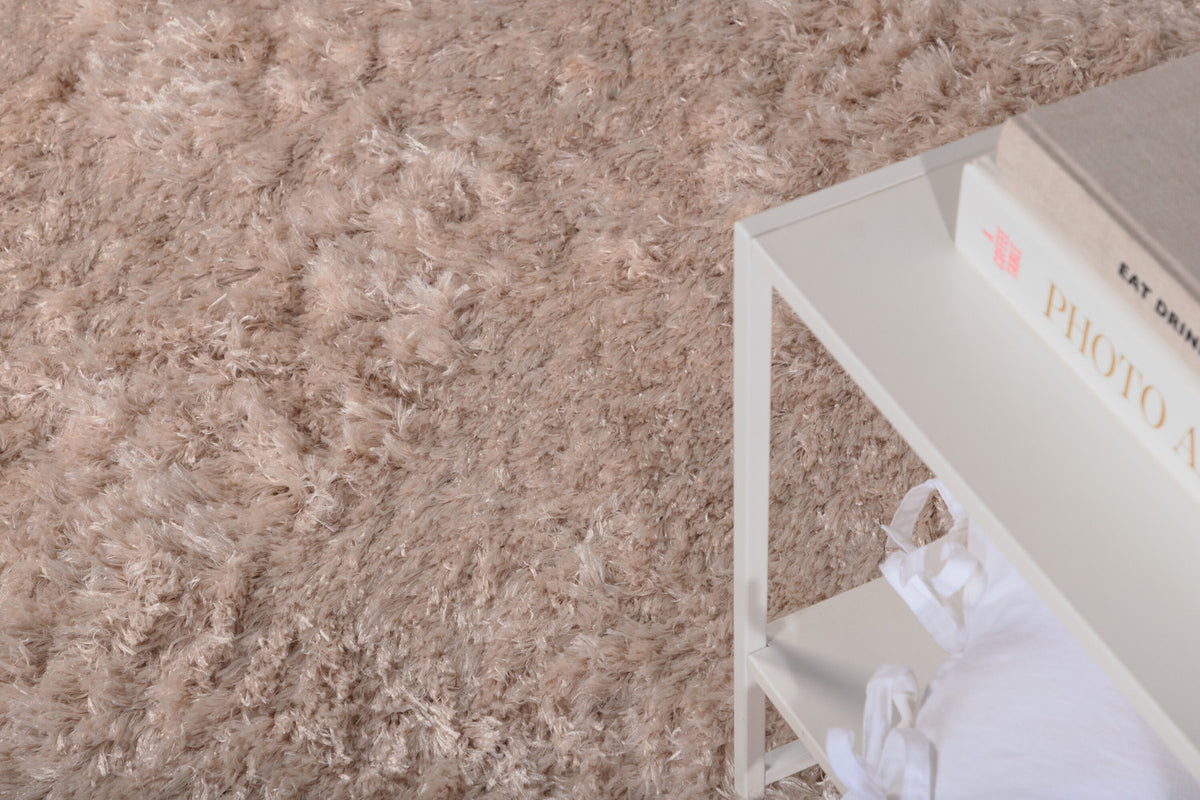 Natta Teppich in Beige präsentiert im Onlineshop von KAQTU Design AG. Teppich ist von Venture Home