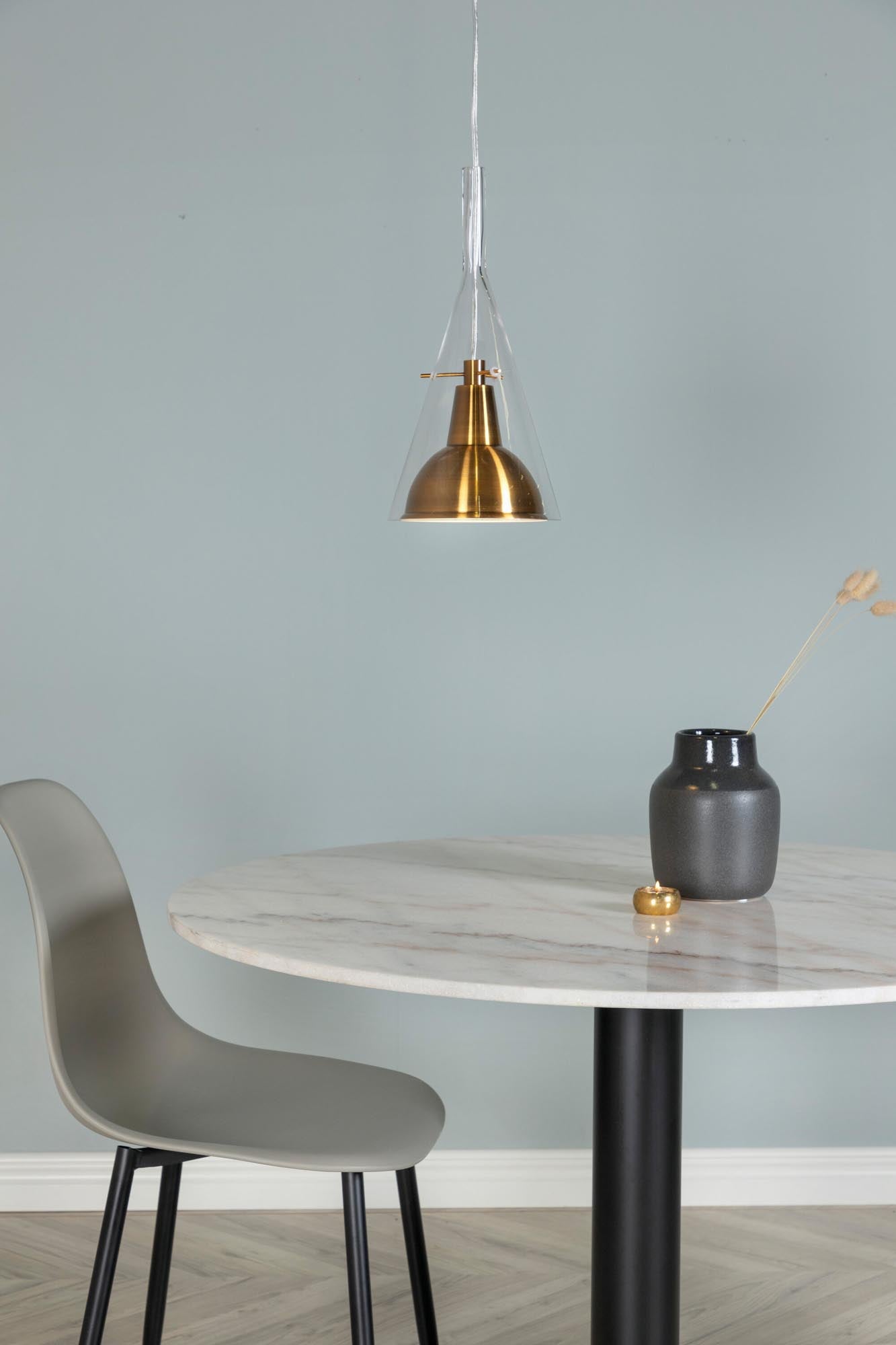 Sirius Pendelleuchte in Gold präsentiert im Onlineshop von KAQTU Design AG. Pendelleuchte ist von Venture Home