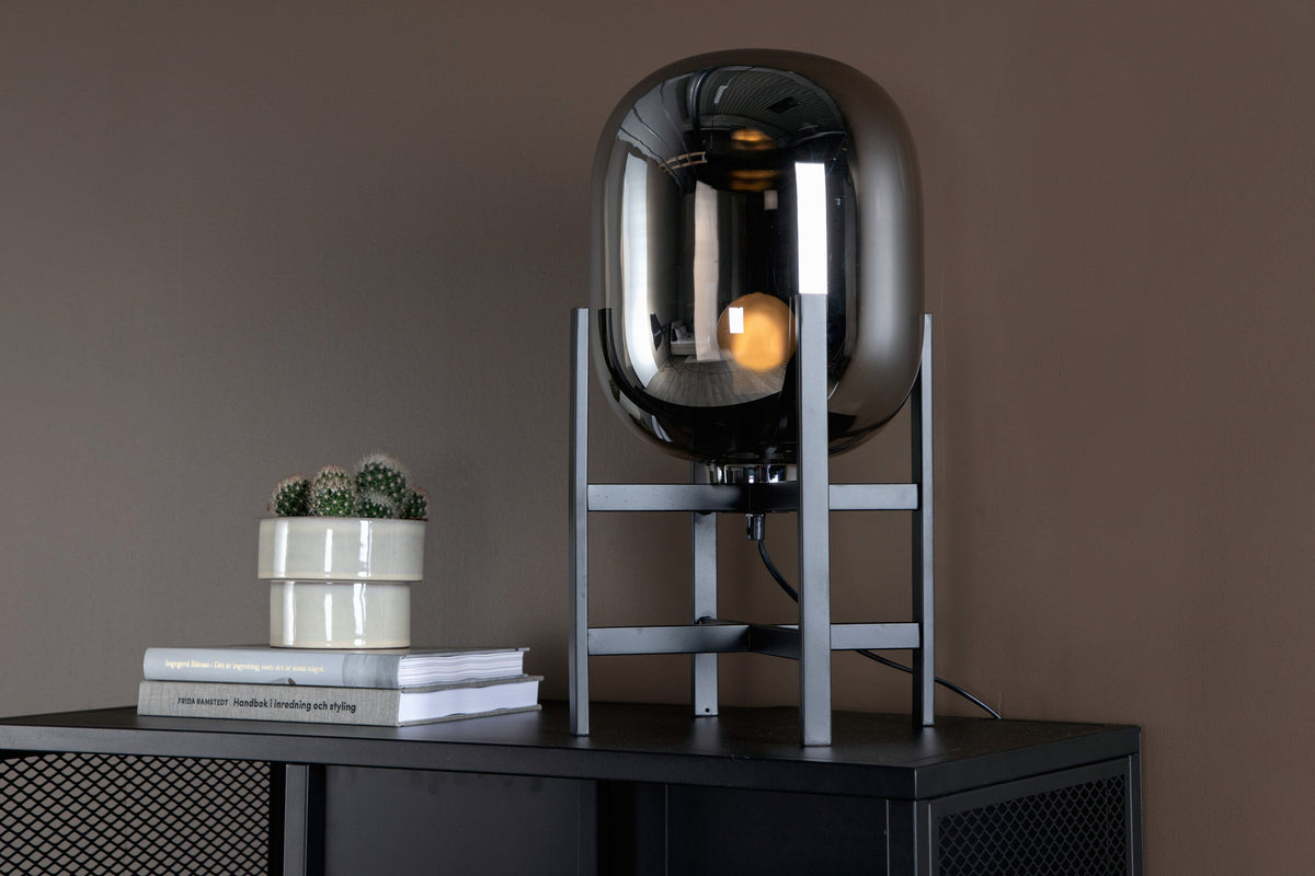 Altair Tischleuchte in Schwarz präsentiert im Onlineshop von KAQTU Design AG. Tischleuchte ist von Venture Home