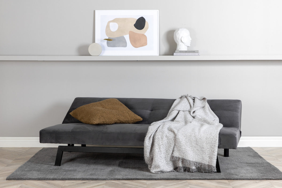 Bodil Sofa in Dunkelgrau präsentiert im Onlineshop von KAQTU Design AG. Bettsofa ist von Venture Home