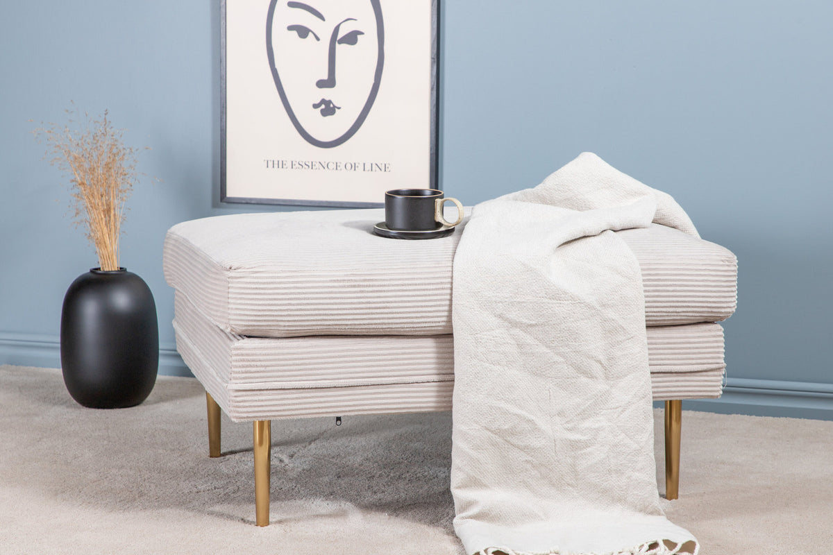 Boom Ottoman / Pouf in Beige präsentiert im Onlineshop von KAQTU Design AG. Ottoman ist von Venture Home