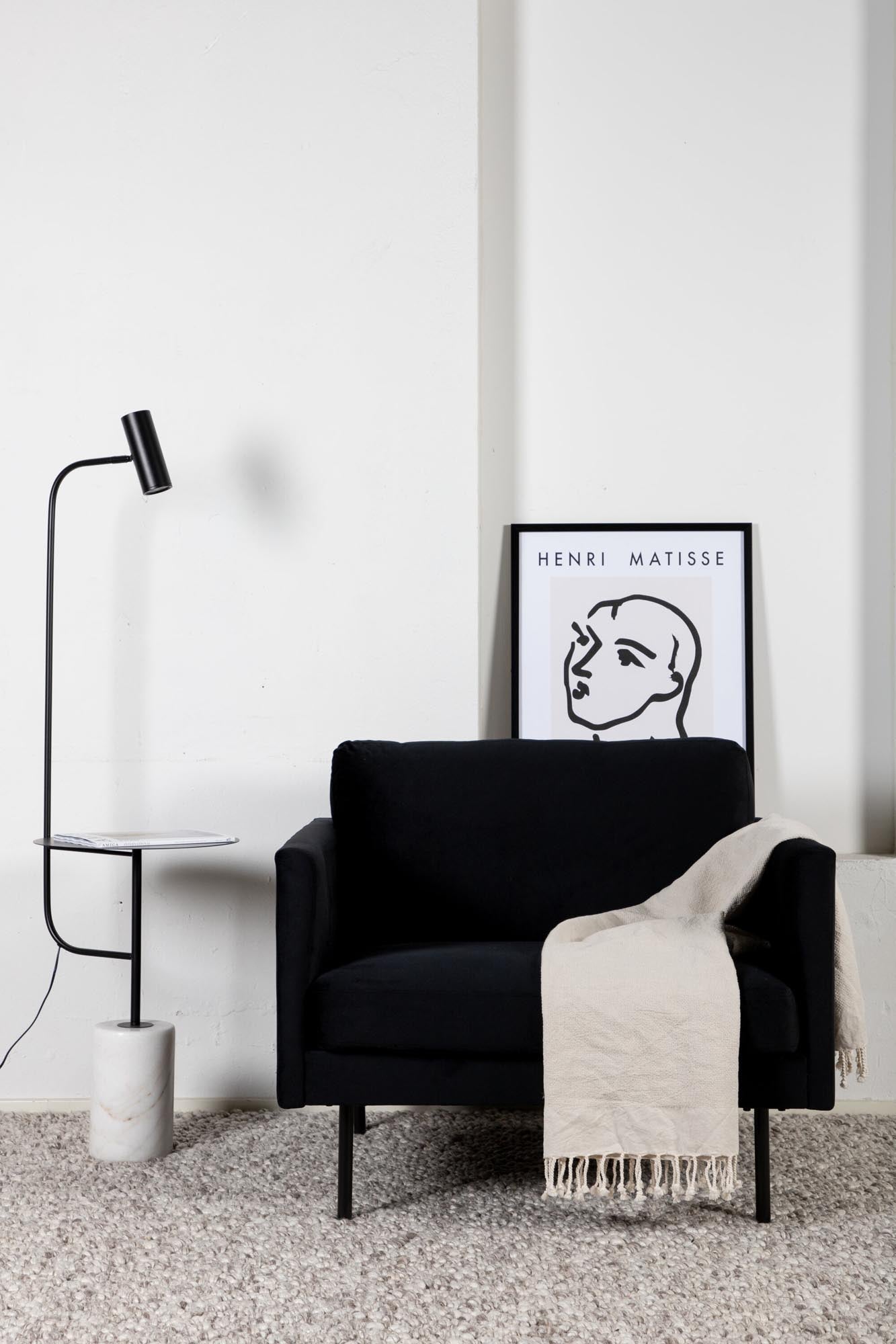 Zoom Sessel in Schwarz präsentiert im Onlineshop von KAQTU Design AG. Sessel mit Armlehnen ist von Venture Home