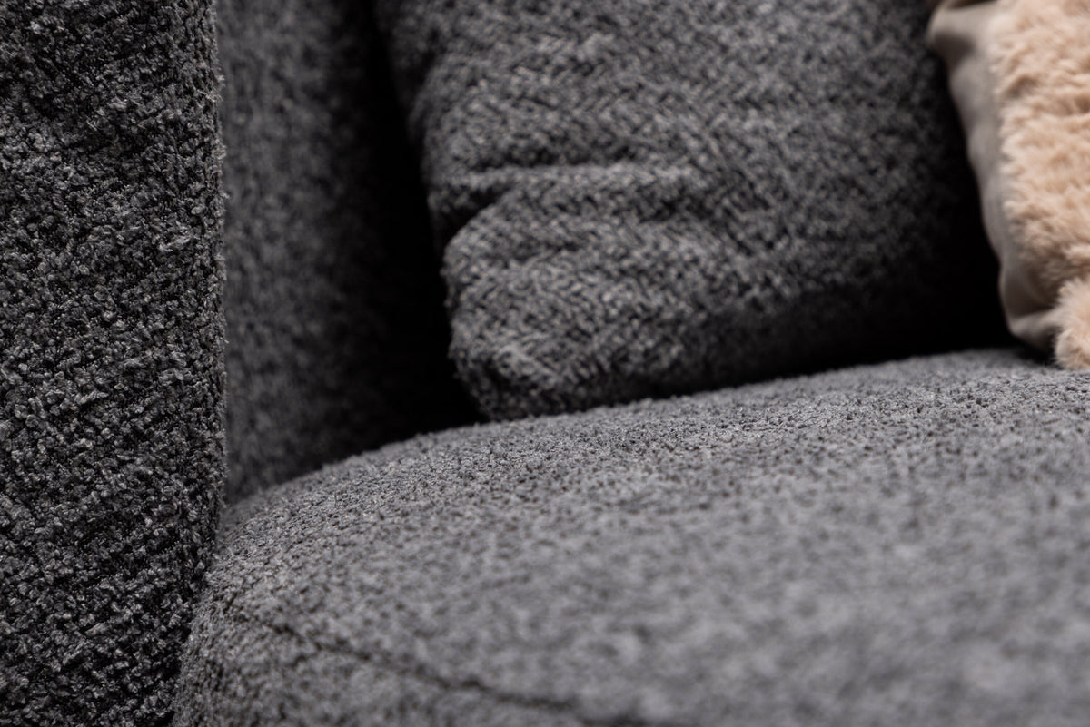 Kelso 2 Sitzer Sofa in Grau präsentiert im Onlineshop von KAQTU Design AG. 2er Sofa ist von Venture Home
