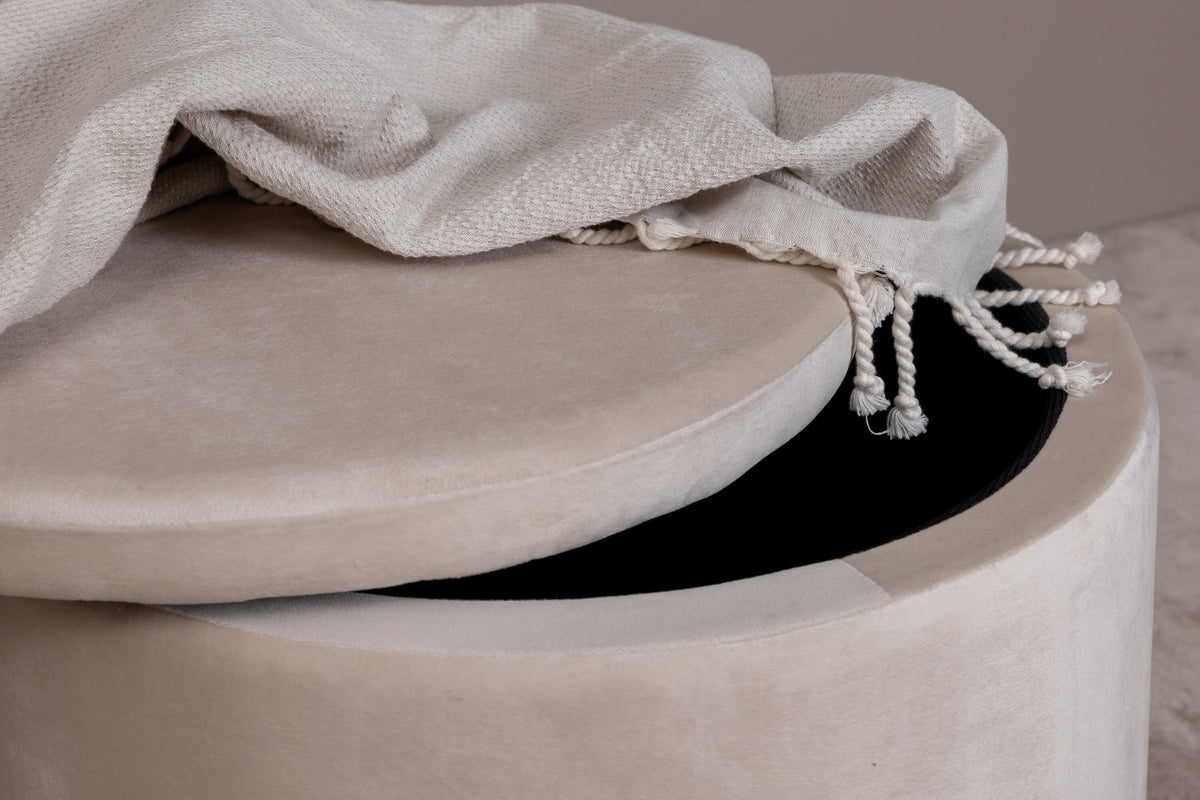 Dunken Ottoman / Pouf in Beige präsentiert im Onlineshop von KAQTU Design AG. Pouf ist von Venture Home