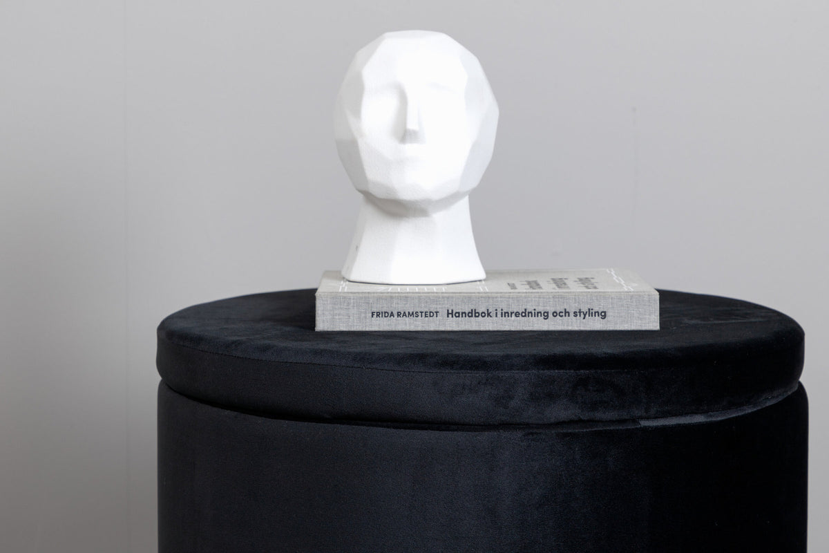 Dunken Ottoman / Pouf in Schwarz präsentiert im Onlineshop von KAQTU Design AG. Pouf ist von Venture Home
