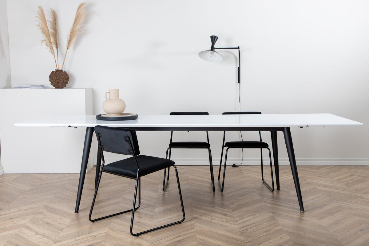 Jimmy Tisch in Weiss präsentiert im Onlineshop von KAQTU Design AG. Esstisch ist von Venture Home