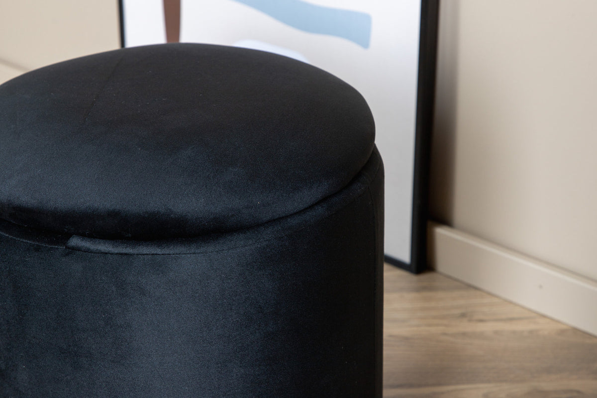Limpen Ottoman / Pouf in Schwarz präsentiert im Onlineshop von KAQTU Design AG. Pouf ist von Venture Home