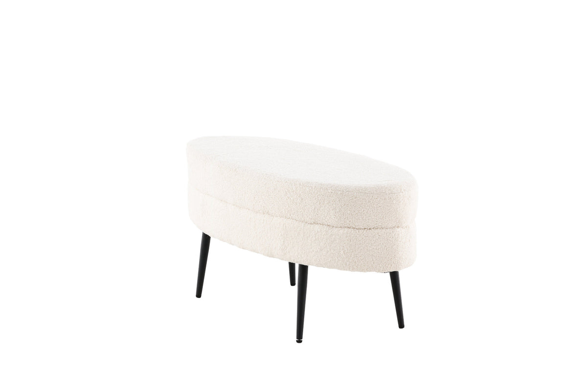 Otto Ottoman / Pouf in Weiss präsentiert im Onlineshop von KAQTU Design AG. Ottoman ist von Venture Home