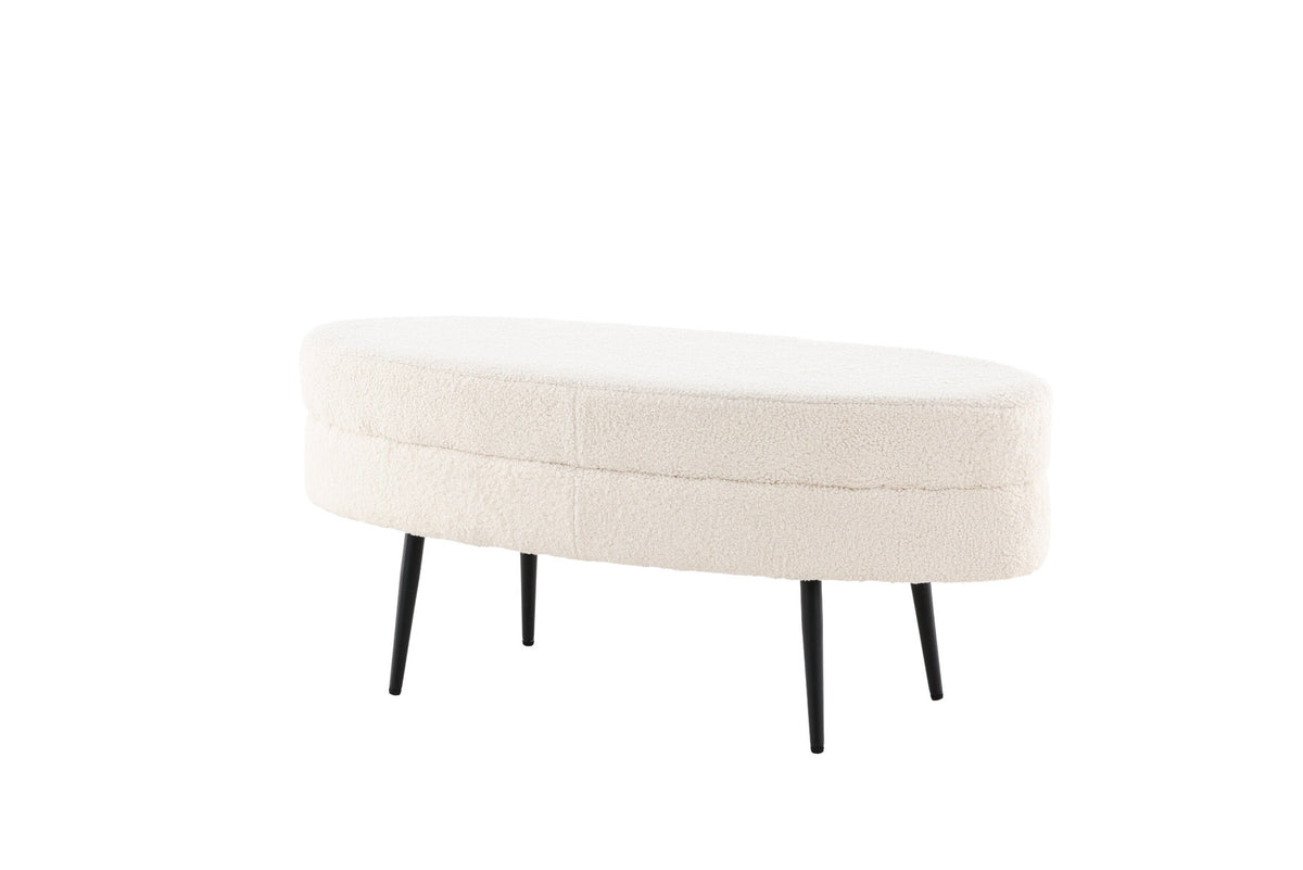Otto Ottoman / Pouf in Weiss präsentiert im Onlineshop von KAQTU Design AG. Ottoman ist von Venture Home