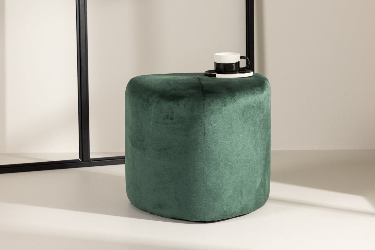 Peg Pouf in Grün präsentiert im Onlineshop von KAQTU Design AG. Pouf ist von Venture Home
