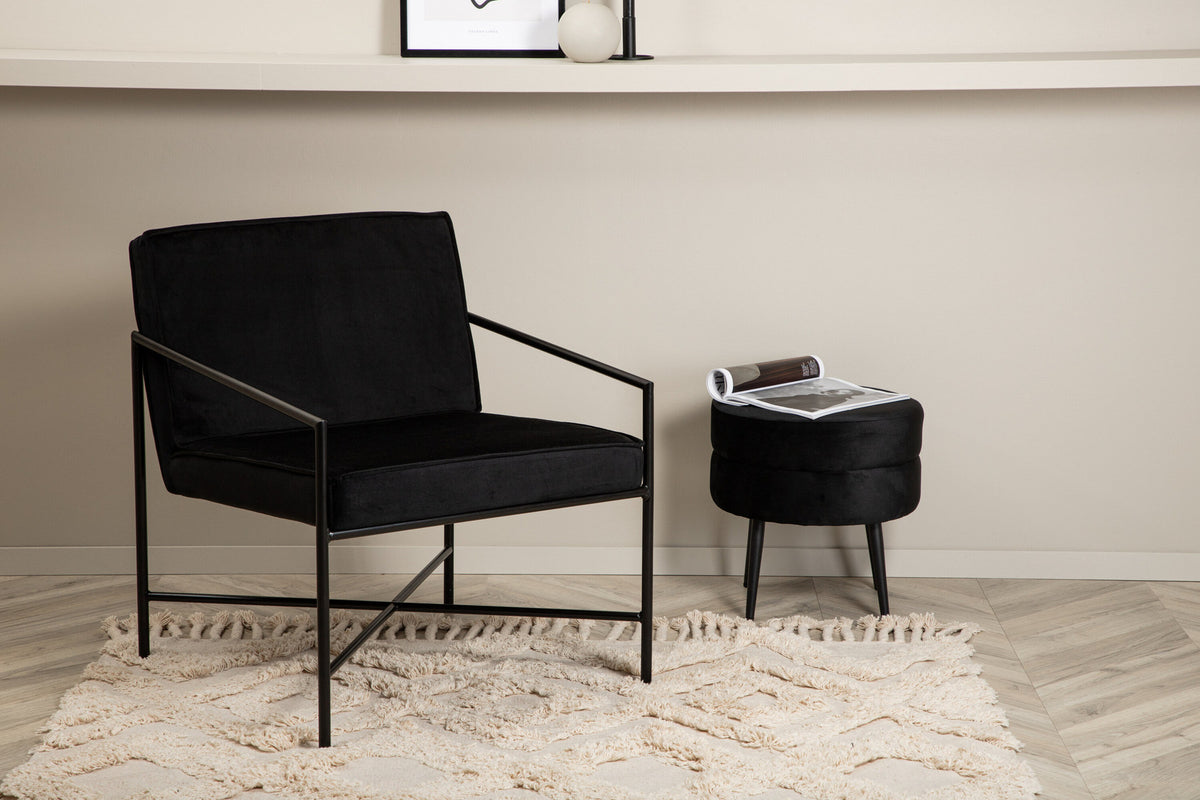 Rakel Sessel in Schwarz präsentiert im Onlineshop von KAQTU Design AG. Sessel mit Armlehnen ist von Venture Home