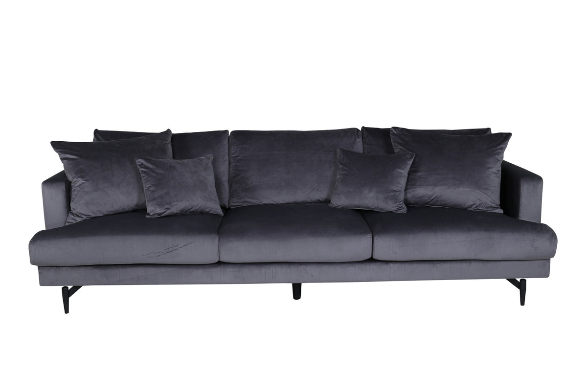 Sofia Sofa in Dunkelgrau präsentiert im Onlineshop von KAQTU Design AG. 3er Sofa ist von Venture Home