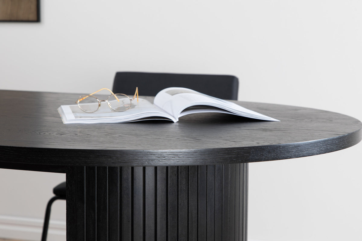 Bianca Tisch in Schwarz präsentiert im Onlineshop von KAQTU Design AG. Esstisch ist von Venture Home