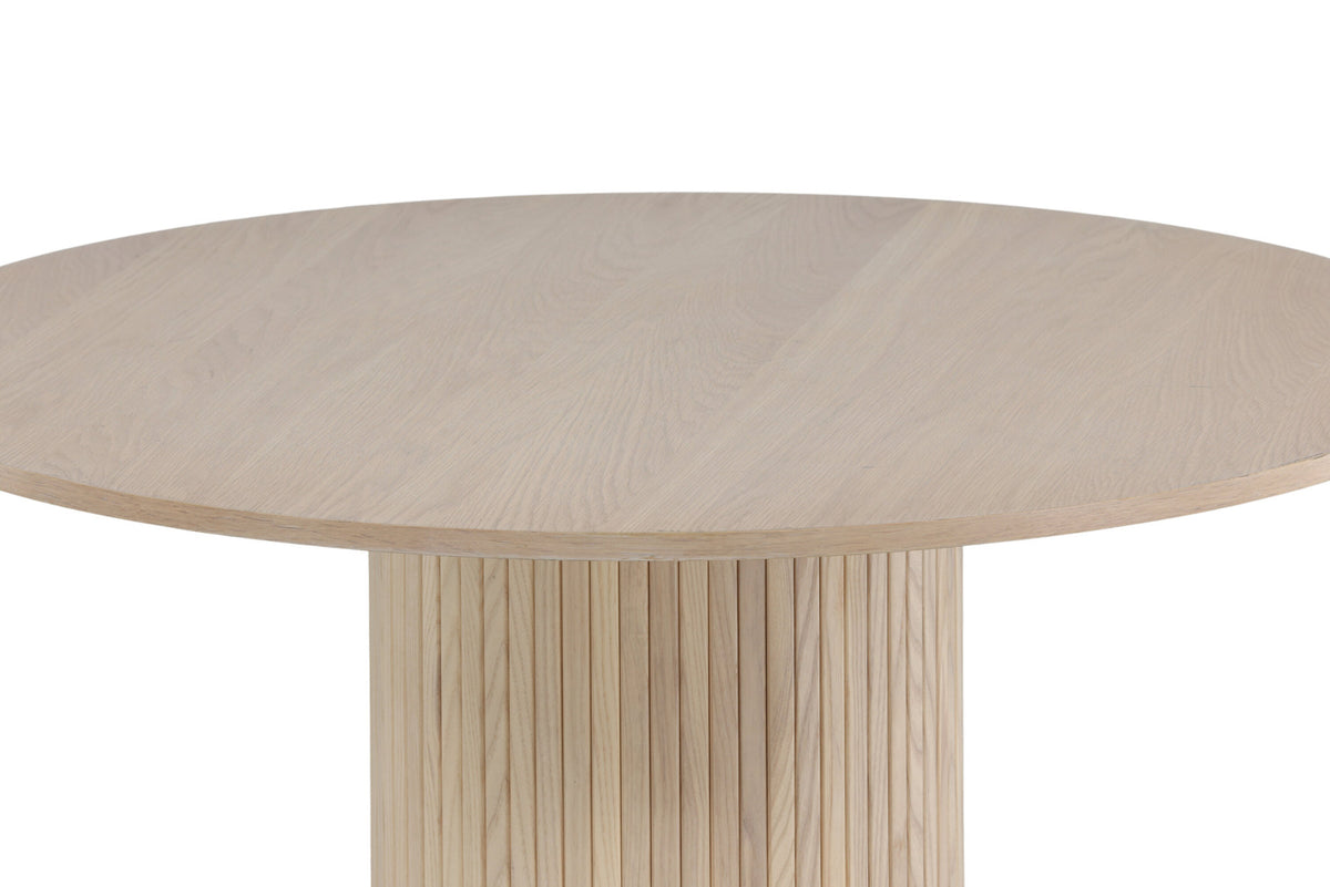 Bianca Esstisch in Tünchen präsentiert im Onlineshop von KAQTU Design AG. Esstisch ist von Venture Home
