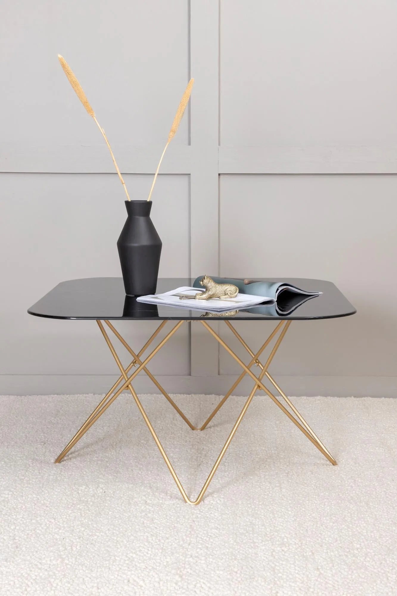 Stilvoller Tristar Beistelltisch von Venture Home für Ihr Zuhause.