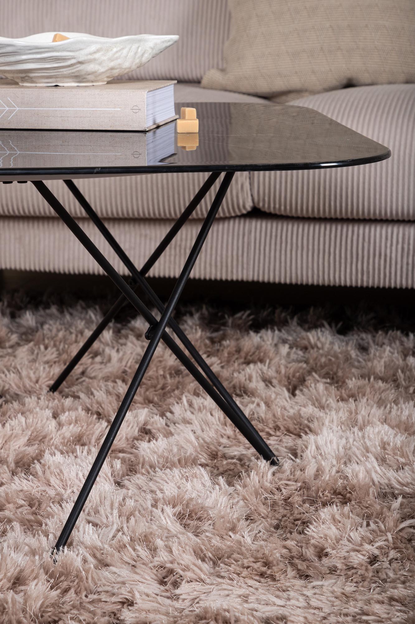 Eleganter Tristar Beistelltisch von Venture Home: Minimalistisches Design, robuste Materialien und vielseitige Einsatzmöglichkeiten für Ihr Zuhause.