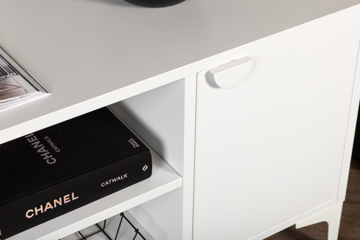 Piring TV Ständer in Weiss präsentiert im Onlineshop von KAQTU Design AG. TV-Möbel ist von Venture Home