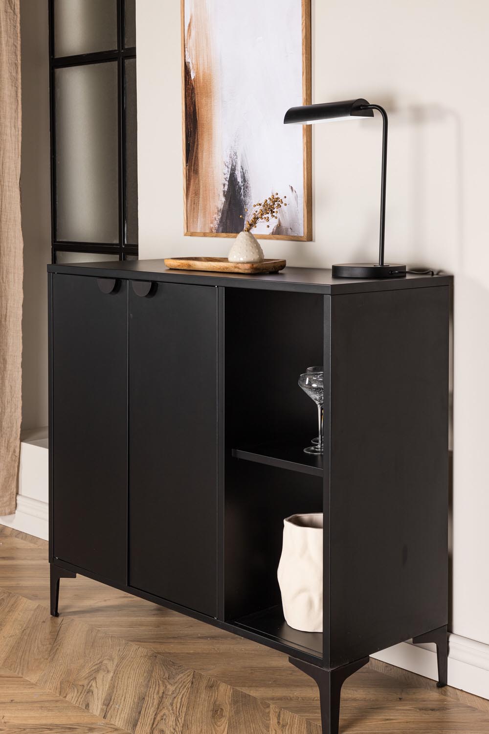 Piring Kommode in Schwarz präsentiert im Onlineshop von KAQTU Design AG. Cabinet ist von Venture Home