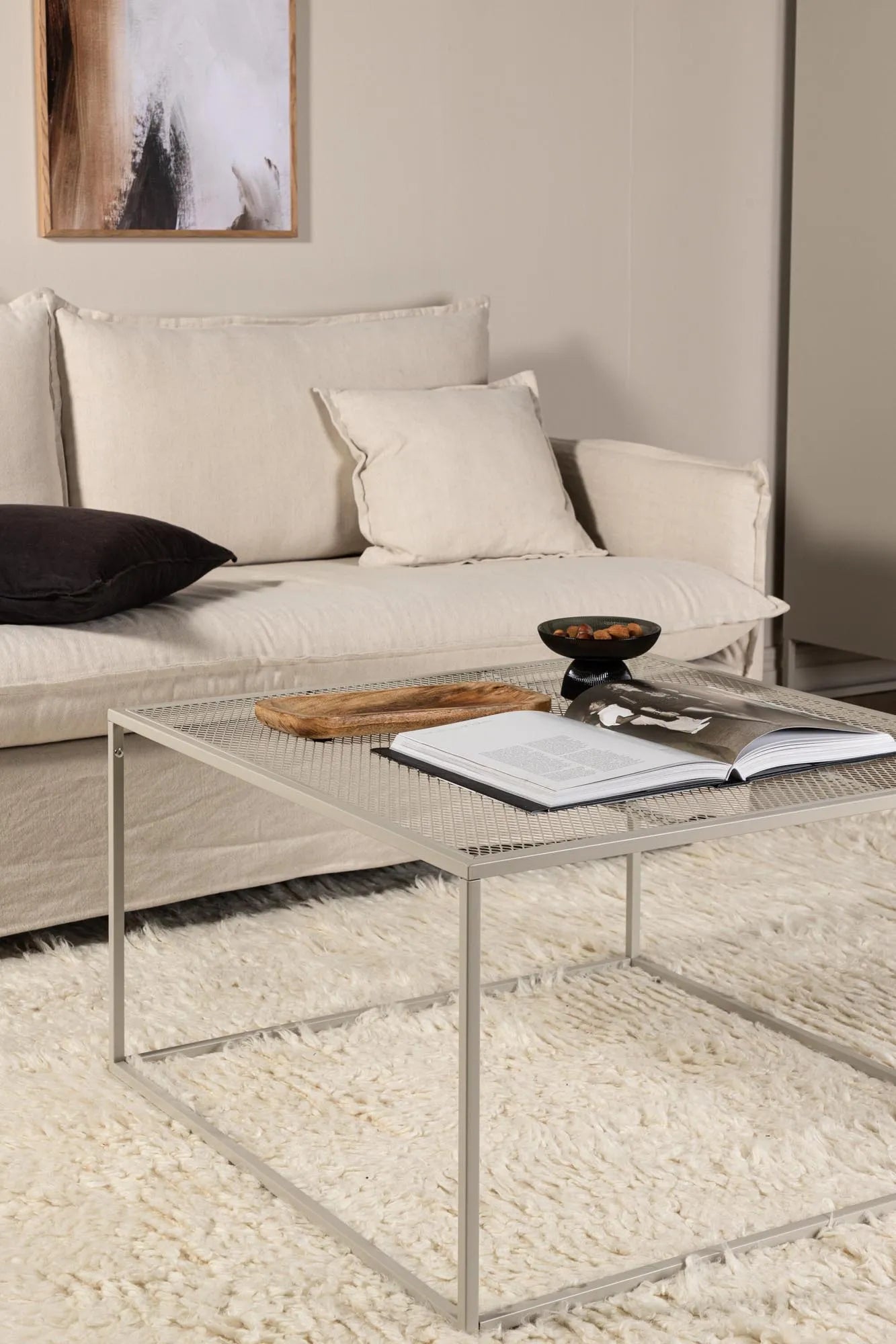 Venture Home Netz Coffee Tisch: Zeitloses Design in Beige.